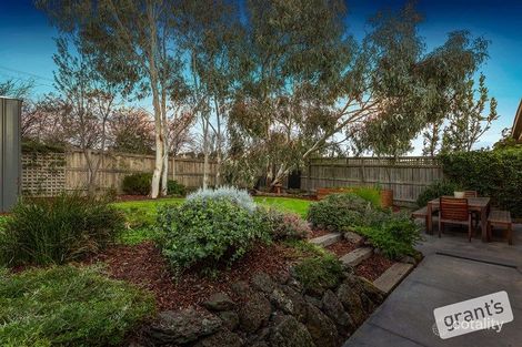 Property photo of 8 Cullen Close Berwick VIC 3806