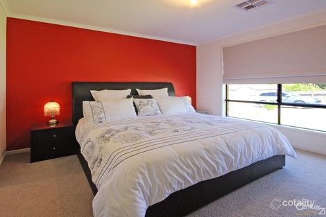 Property photo of 3 Lance Avenue Hackham SA 5163
