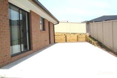 Property photo of 4 Hampton Way Maryland NSW 2287