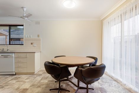 Property photo of 2 Fleckney Court Keysborough VIC 3173