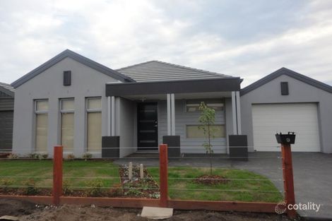 9 Silky Oak St, Pakenham, VIC 3810