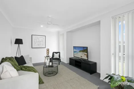 Property photo of 45 Mapplewell Circuit Farley NSW 2320