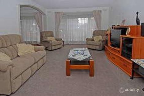 Property photo of 13 Samara Grove Gladstone Park VIC 3043