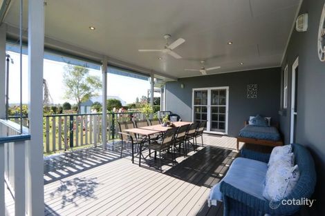 Property photo of 19 Reflection Drive Louth Park NSW 2320