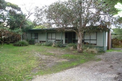 90 Surf Coast Hwy, Torquay, VIC 3228