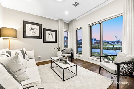 Property photo of 28 Carnelian Circuit Clyde North VIC 3978