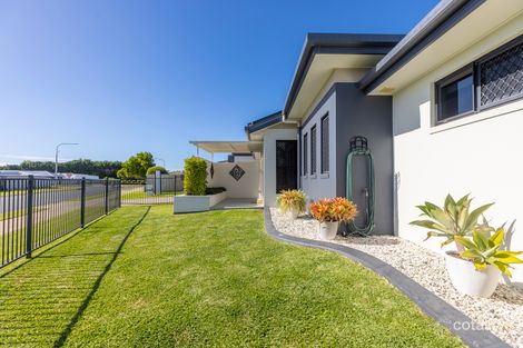 Property photo of 1/1 Bellavista Circuit Beaconsfield QLD 4740
