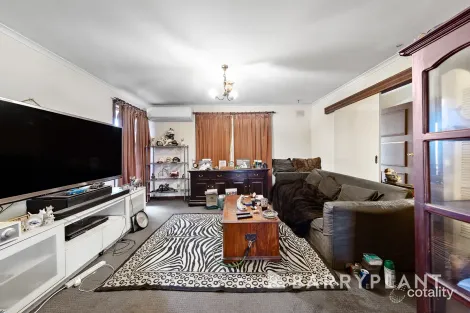 Property photo of 6 Bracknell Place Deer Park VIC 3023