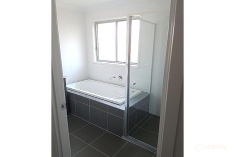 Property photo of 52 Crewes Crescent Redbank Plains QLD 4301