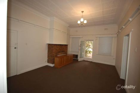 Property photo of 30 Noorebar Avenue Griffith NSW 2680