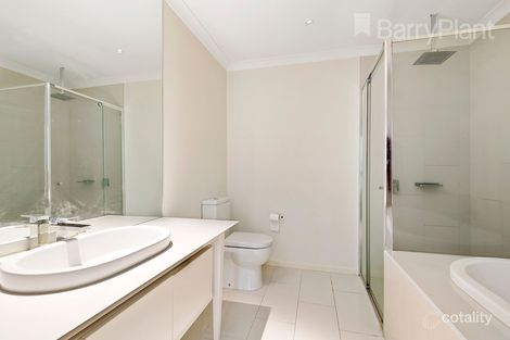 Property photo of 13 Greenwich Crescent Bundoora VIC 3083