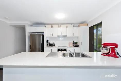 Property photo of 13 Apple Street Fern Bay NSW 2295