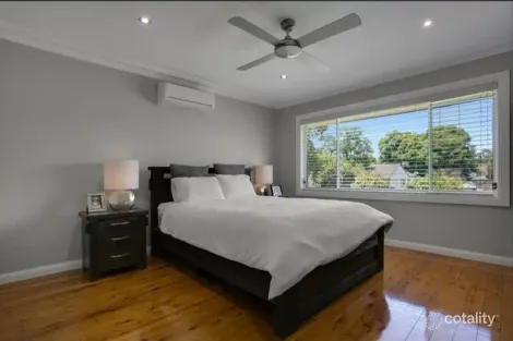 Property photo of 2 Springfield Place Penrith NSW 2750