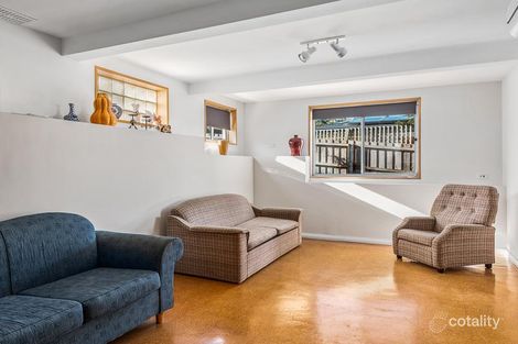 Property photo of 74 Malunna Road Lindisfarne TAS 7015