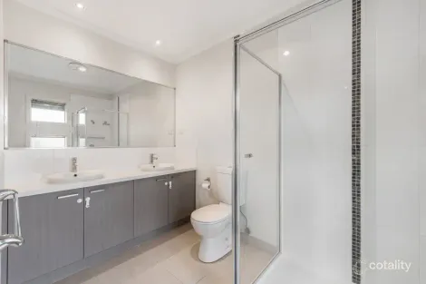 Property photo of 4 Treerise Boulevard Ferntree Gully VIC 3156