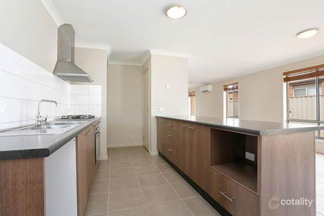 Property photo of 11 Red Fox Boulevard Brookfield VIC 3338