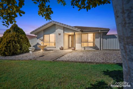 2 Parame Ct, Nikenbah, QLD 4655
