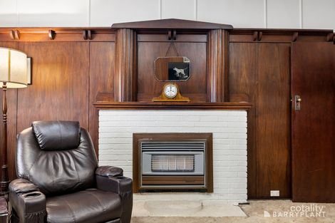 Property photo of 19 Cornwall Road Sunshine VIC 3020