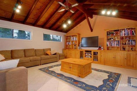 Property photo of 18 Stringybark Place Castle Hill NSW 2154