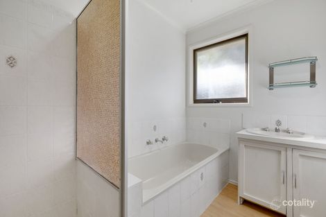 Property photo of 73 Sandfield Drive Carrum Downs VIC 3201