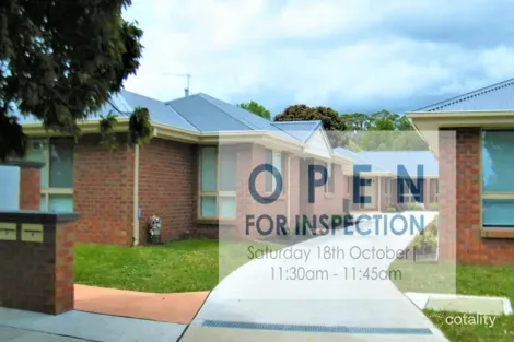 Property photo of 4/235 Princes Way Drouin VIC 3818