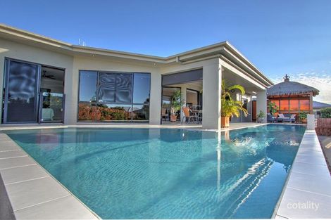 42 Faye Ave, Scarness, QLD 4655