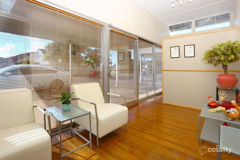 332 Waterworks Rd, Ashgrove, QLD 4060