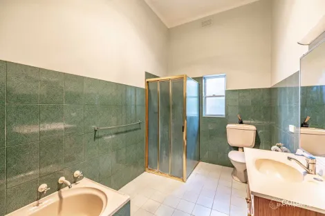 Property photo of 4 Queens Avenue Mount Gambier SA 5290