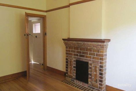 Property photo of 4 Boondara Grove St Kilda East VIC 3183