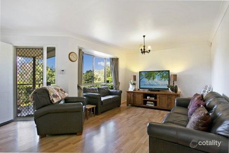 Property photo of 8 Buyers Close Seventeen Mile Rocks QLD 4073