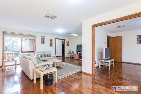 Property photo of 92 Thomas Mitchell Drive Endeavour Hills VIC 3802