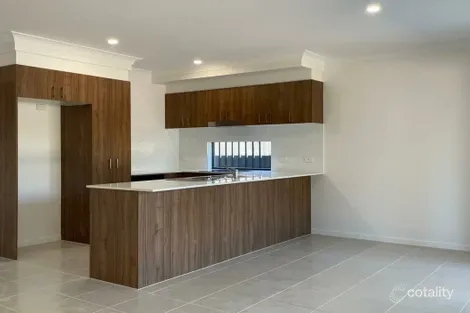 Property photo of 105 Falcon Circuit Flagstone QLD 4280