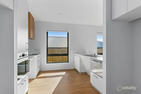 Property photo of 18 Shelduck Drive Old Beach TAS 7017