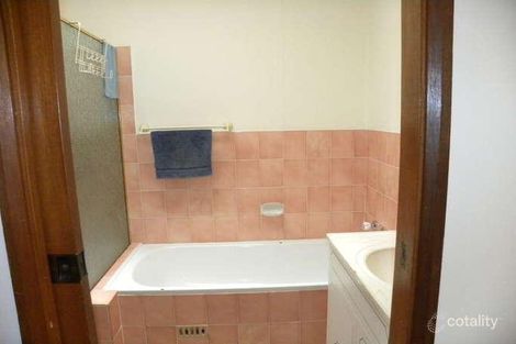 Property photo of 11/2 Cadonia Road Tuggerawong NSW 2259