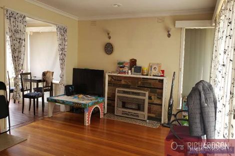 Property photo of 4 Charles Street Werribee VIC 3030