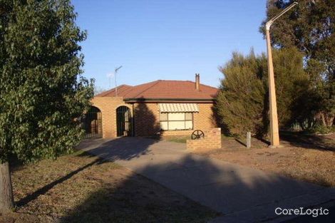 Property photo of 6 Dodwell Crescent Forest Hill NSW 2651