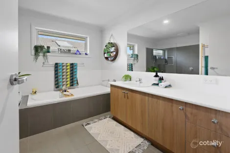 Property photo of 21 Channing Drive Koroit VIC 3282