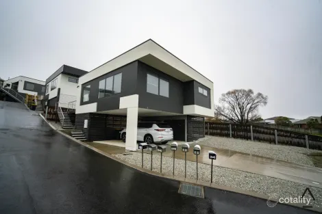 Property photo of 1/7-9 Malachi Court Newnham TAS 7248