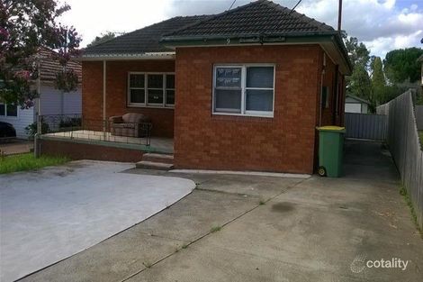 9 Power St, Prairiewood, NSW 2176