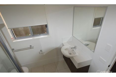 Property photo of 26 Varsity Crescent Norman Gardens QLD 4701