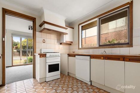 Property photo of 33 Rothschild Street Glen Huntly VIC 3163