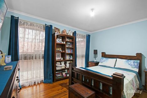 Property photo of 3 Lyell Street Bossley Park NSW 2176