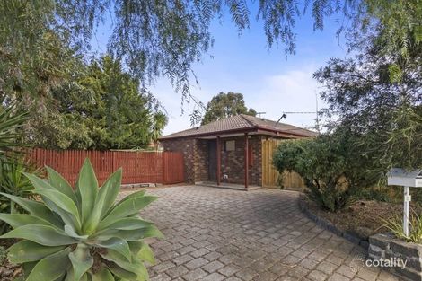 Property photo of 28 Queensbury Way Werribee VIC 3030