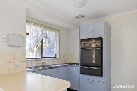 Property photo of 28 Queensbury Way Werribee VIC 3030