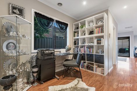 Property photo of 59 Flagstaff Loop Craigieburn VIC 3064