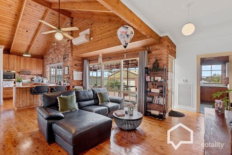 Property photo of 46 Akoonah Drive Golden Square VIC 3555