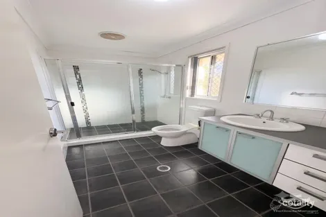 Property photo of 18 Shaw Place Redland Bay QLD 4165