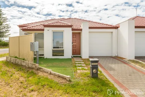 1/4 Marriot St, Cannington, WA 6107