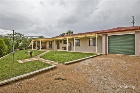 Property photo of 16 Fitzgibbon Place Karabar NSW 2620