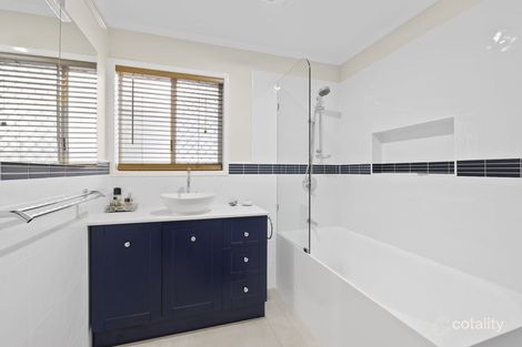 Property photo of 2 Flinders Avenue Molendinar QLD 4214